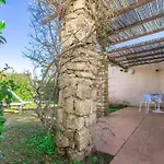 Guesthost - Il Poggio Nest With Garden And Parking