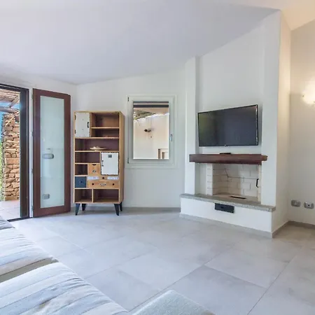 Apartment Guesthost - Il Poggio Nest With Garden And Parking *