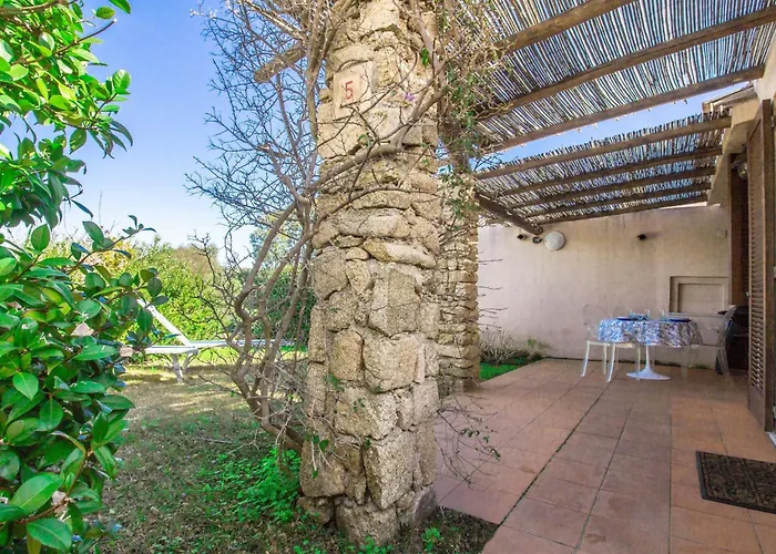 Guesthost - Il Poggio Nest With Garden And Parking