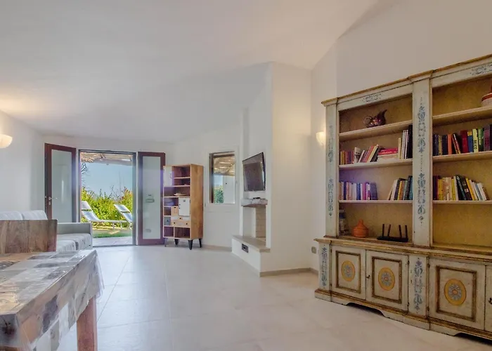 Guesthost - Il Poggio Nest With Garden And Parking *