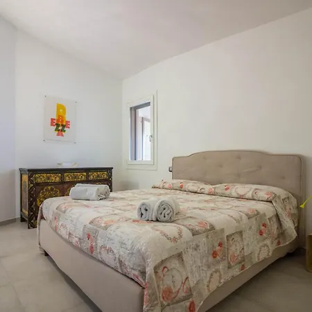 דירה Guesthost - Il Poggio Nest With Garden And Parking פורטו צ'רבו